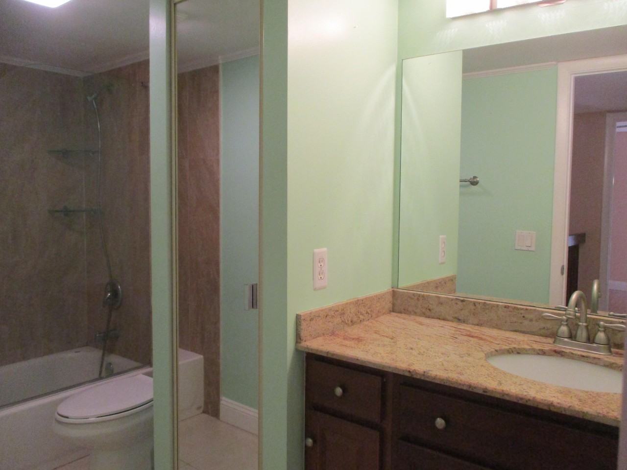 724 7th Way - Photo 6 of 8