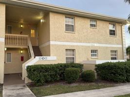 featured image of 1552 Se Royal Green Cir #201