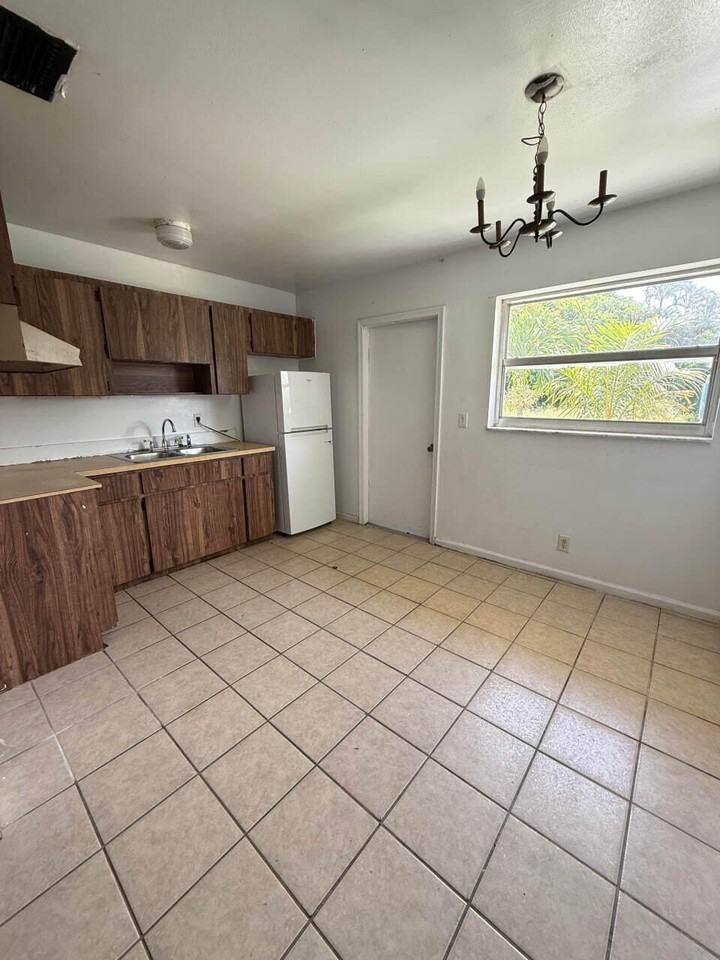 1794 Juno Rd #5 - Photo 2 of 6