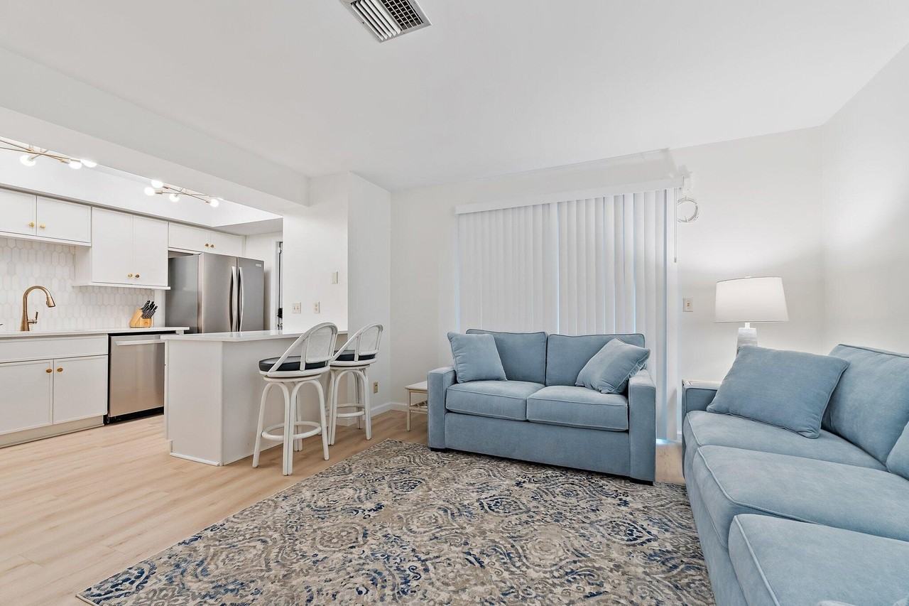 11830 Brier Patch Ct E - Photo 7 of 34