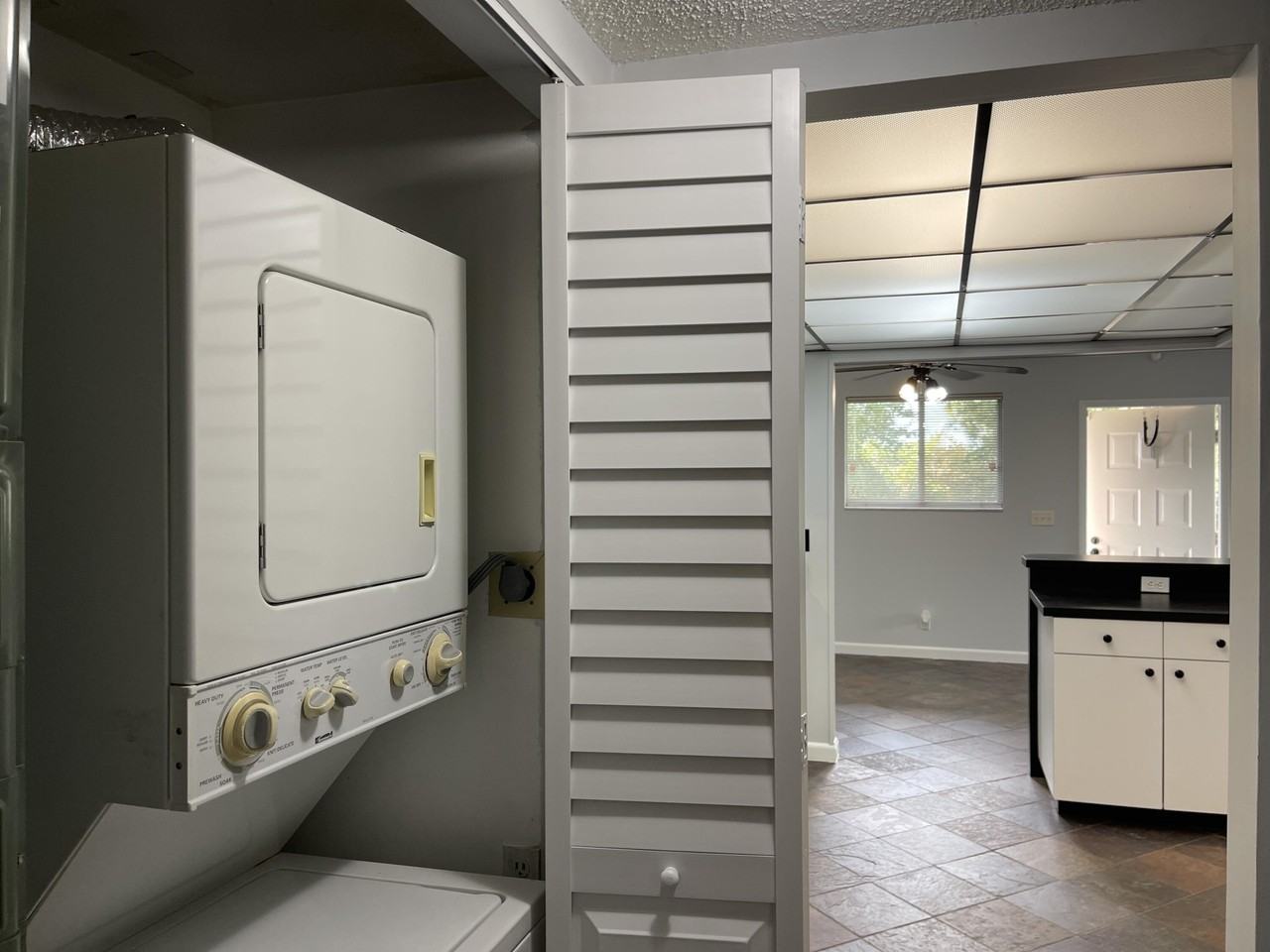 1850 Fairview Villas Dr #3 - Photo 7 of 13