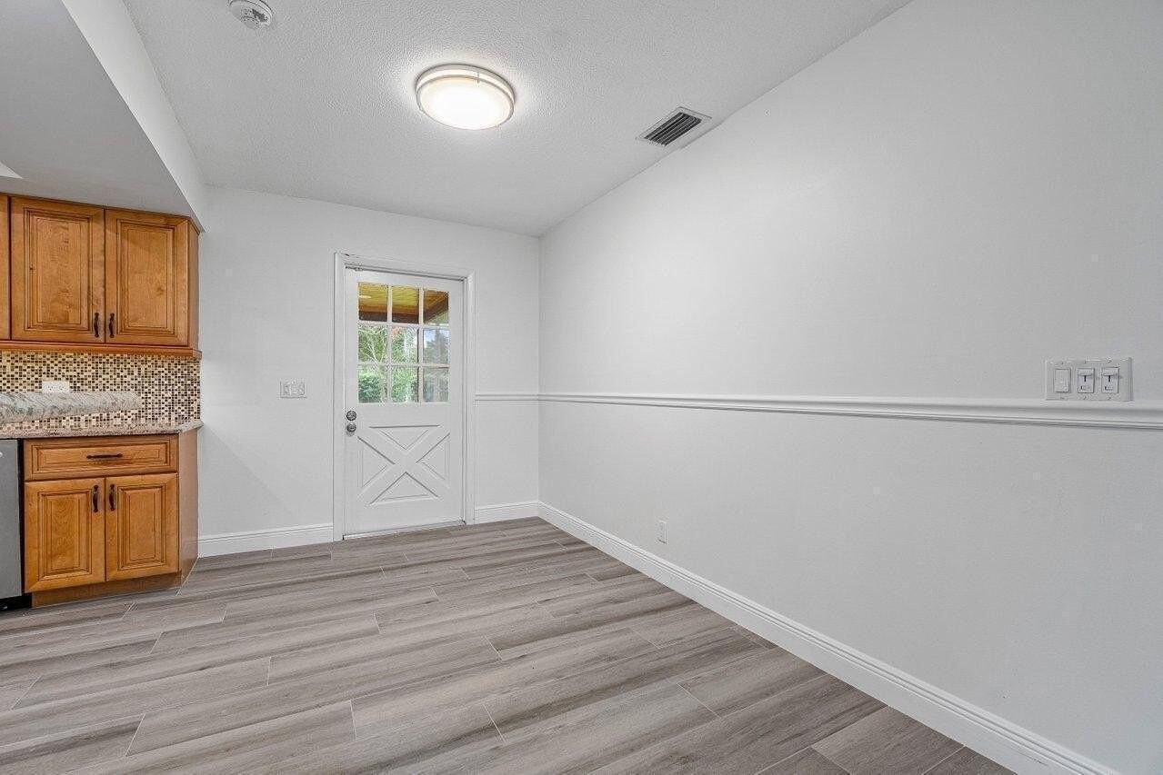 5567 2nd Rd - Photo 7 of 13