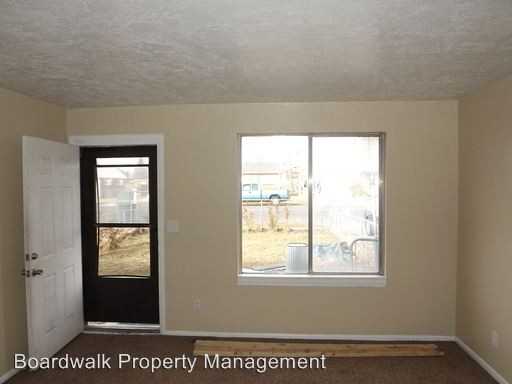 1453 W 2320 S - Photo 3 of 14