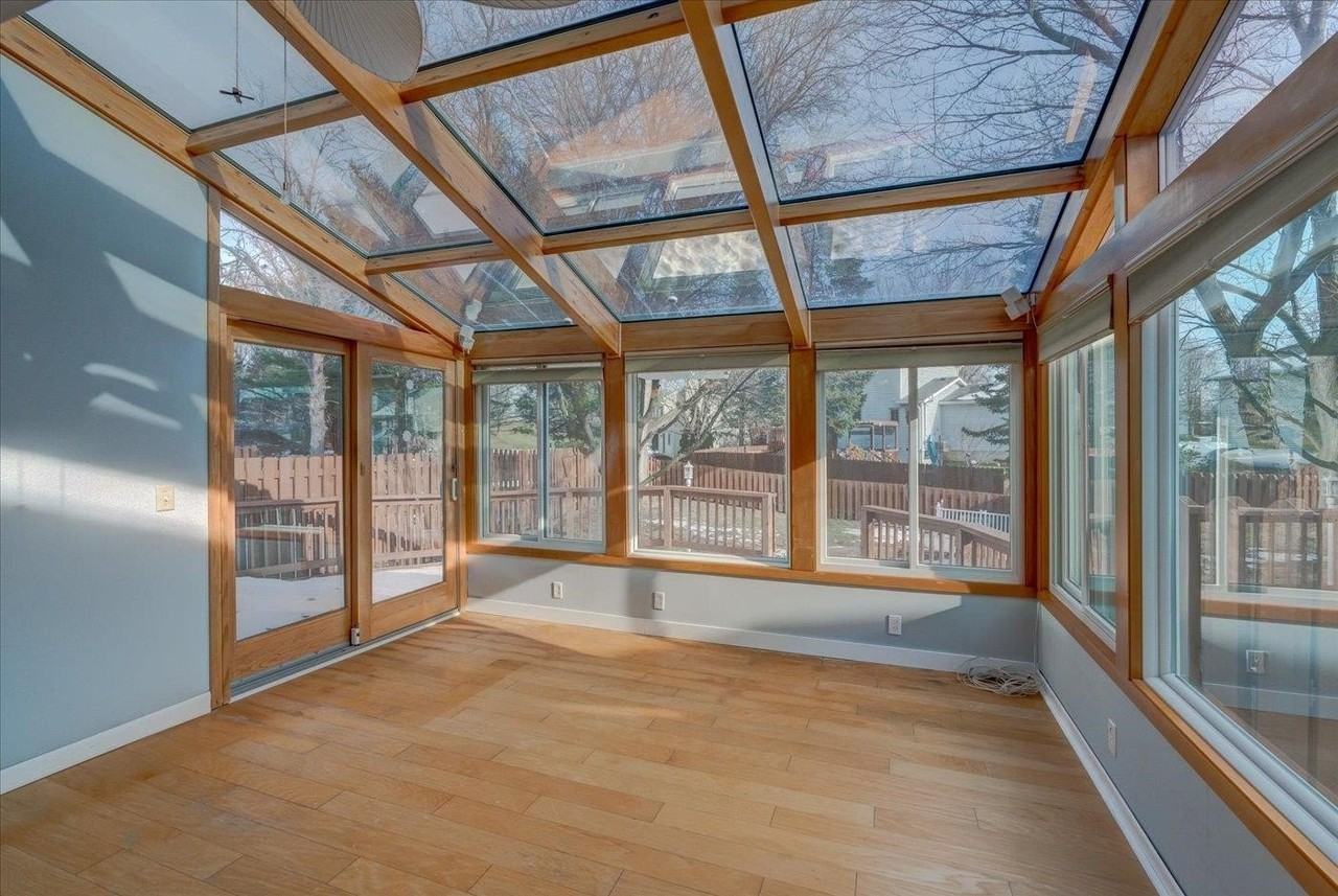 7 S Thompson Dr - Photo 3 of 22