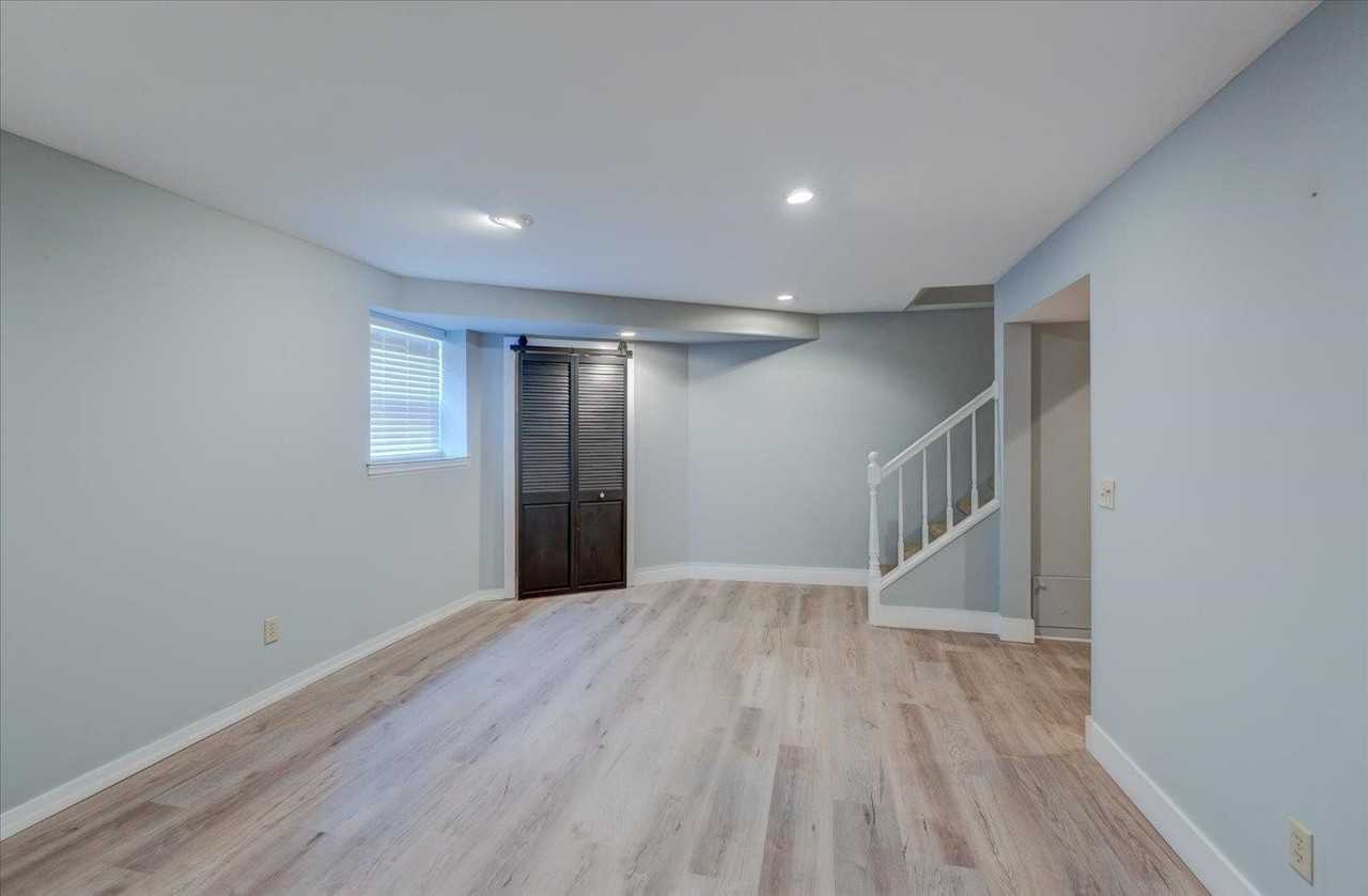 7 S Thompson Dr - Photo 5 of 22