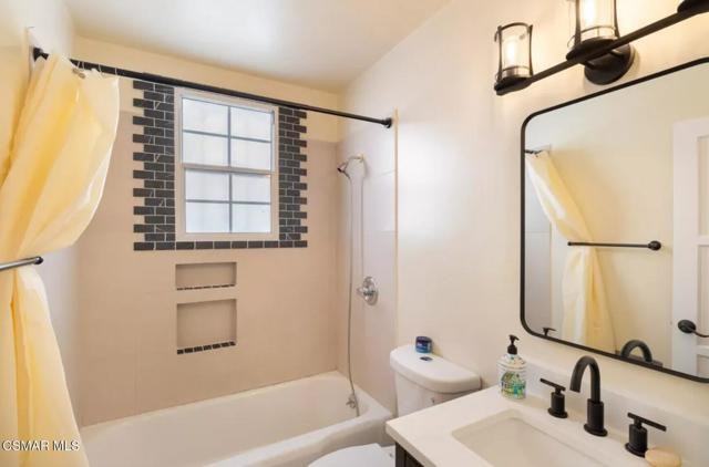 12015 Riverside Dr - Photo 2 of 8