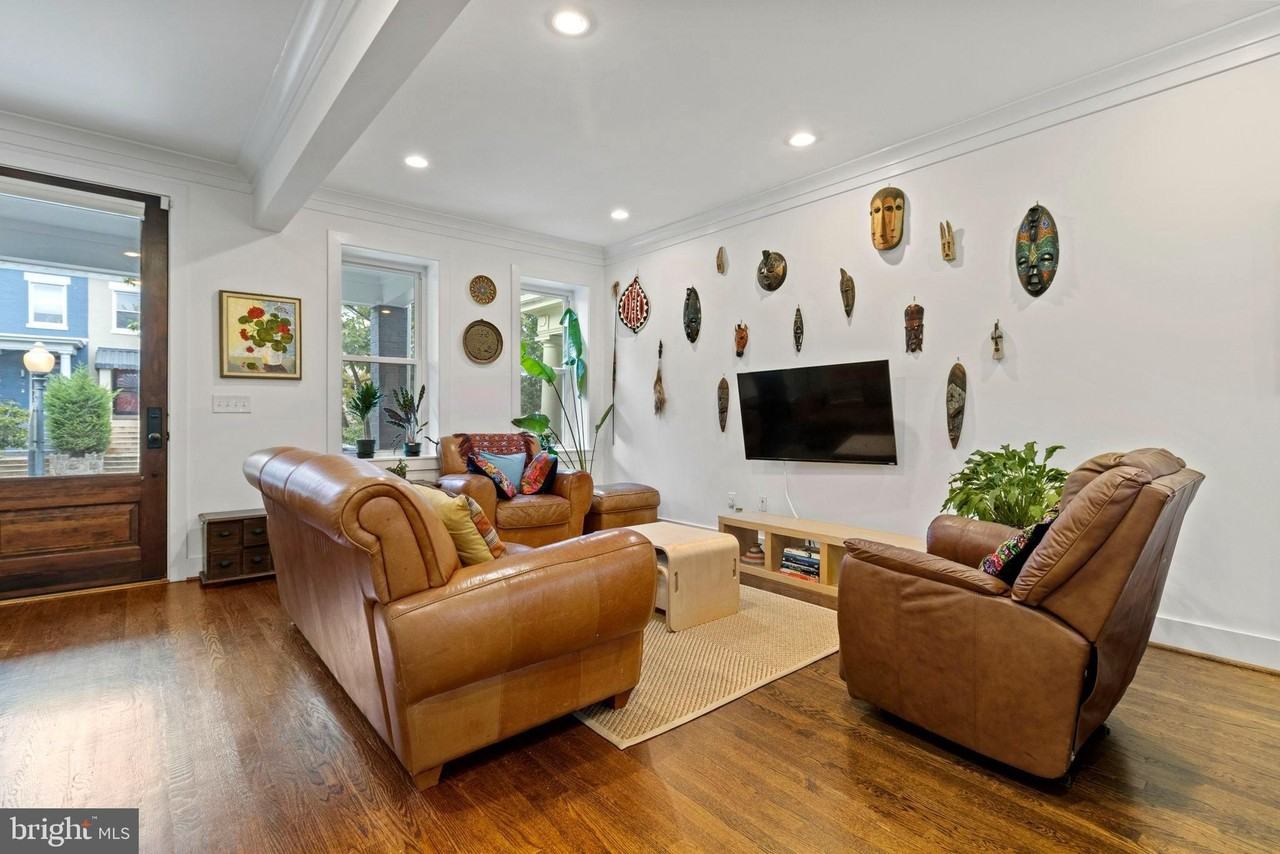 1928 1st St Ne - Photo 6 of 26