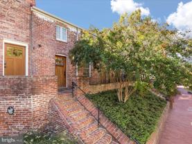 631 D St Se - Photo 1 of 1