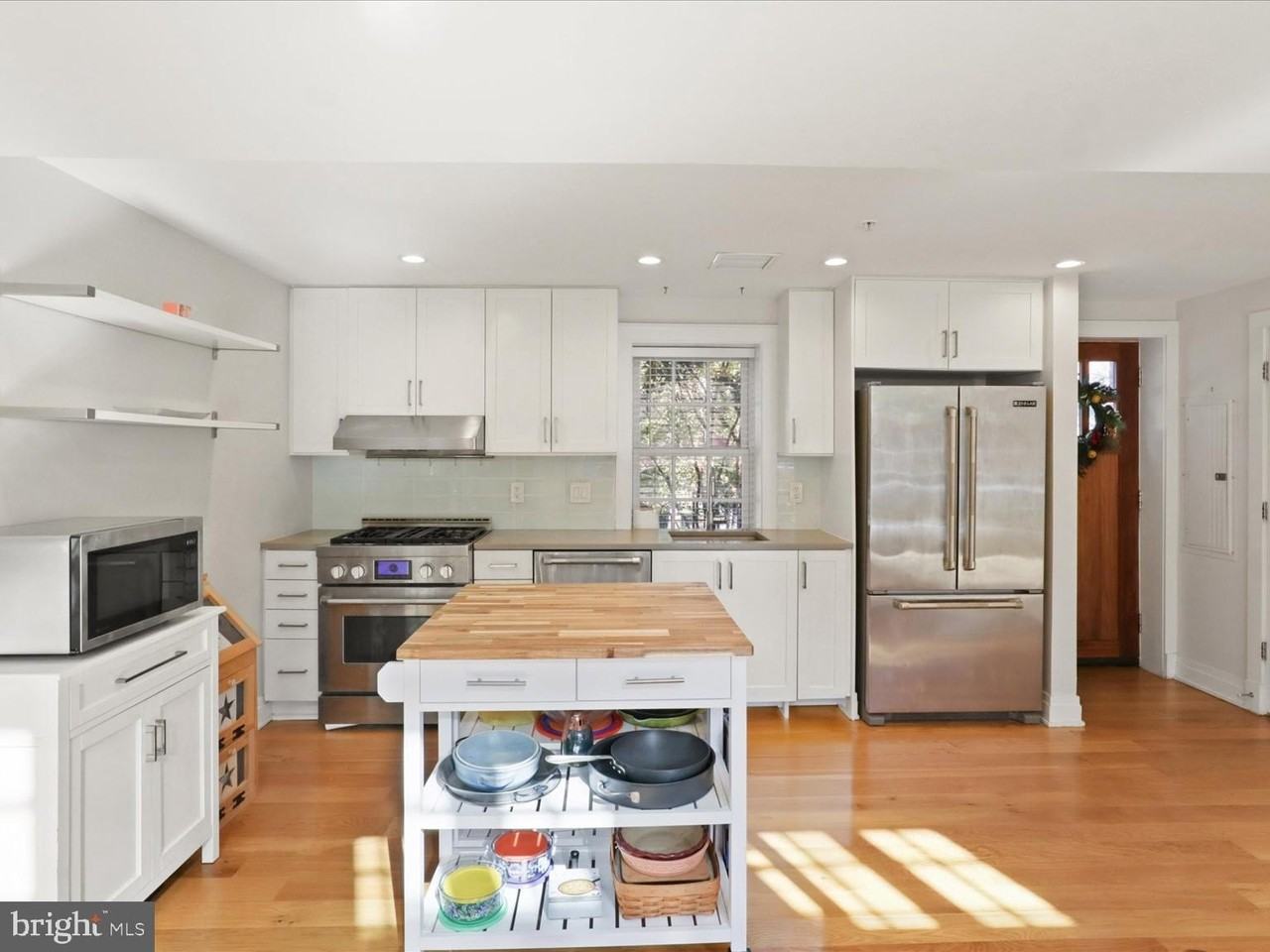 631 D St Se - Photo 7 of 21