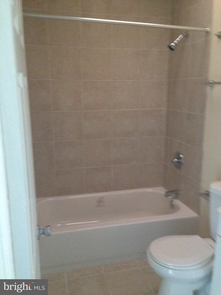 415 Normandy Ave - Photo 4 of 6