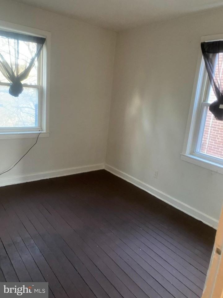 4206 Audrey Ave - Photo 2 of 6