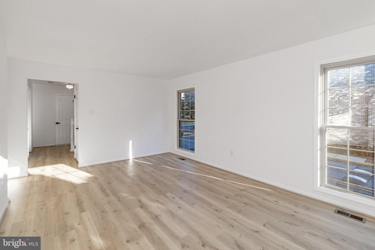 7454 Westlake Ter Unit 7 #7 - Photo 4 of 28