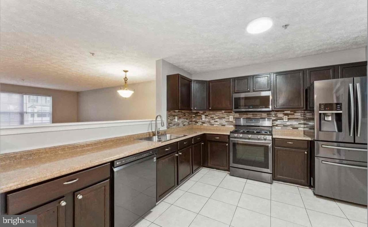 16116 Edenwood Dr - Photo 2 of 26