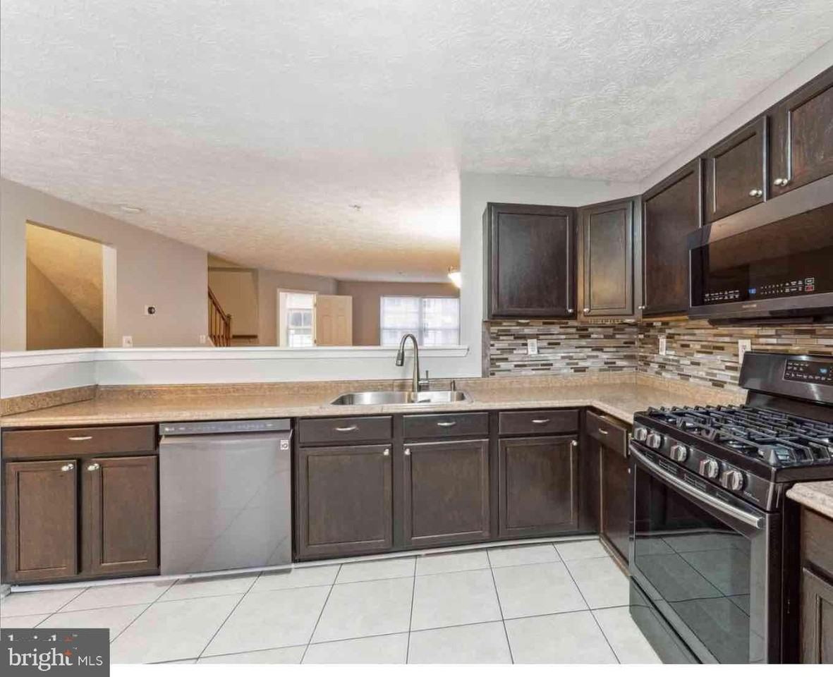 16116 Edenwood Dr - Photo 3 of 26