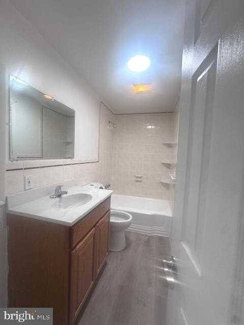 5031 Huron St - Photo 5 of 30