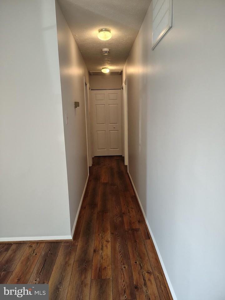 10704 Wyld Dr - Photo 6 of 8