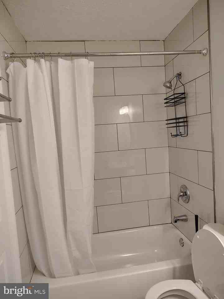 10704 Wyld Dr - Photo 7 of 8