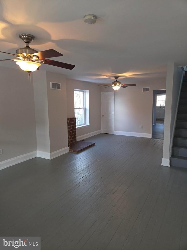 139 S 4th Ave - Photo 3 of 14