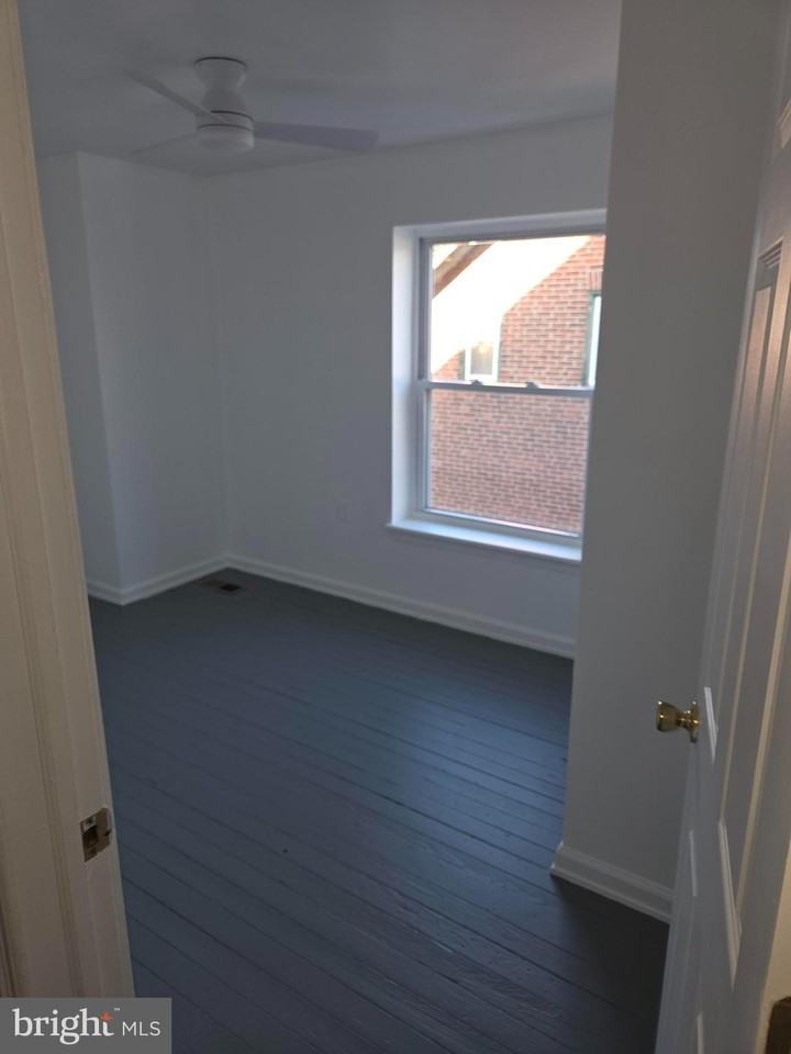 139 S 4th Ave - Photo 7 of 14