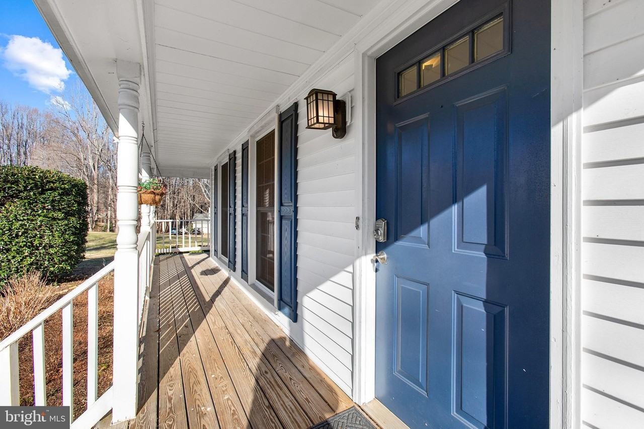 7329 Fleetwood Ct - Photo 6 of 50