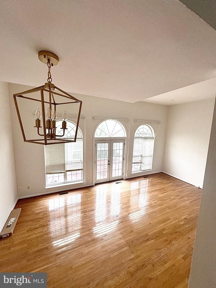 43511 Evian Ln - Photo 3 of 8