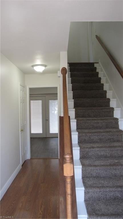 2500 Newington Ct - Photo 6 of 30