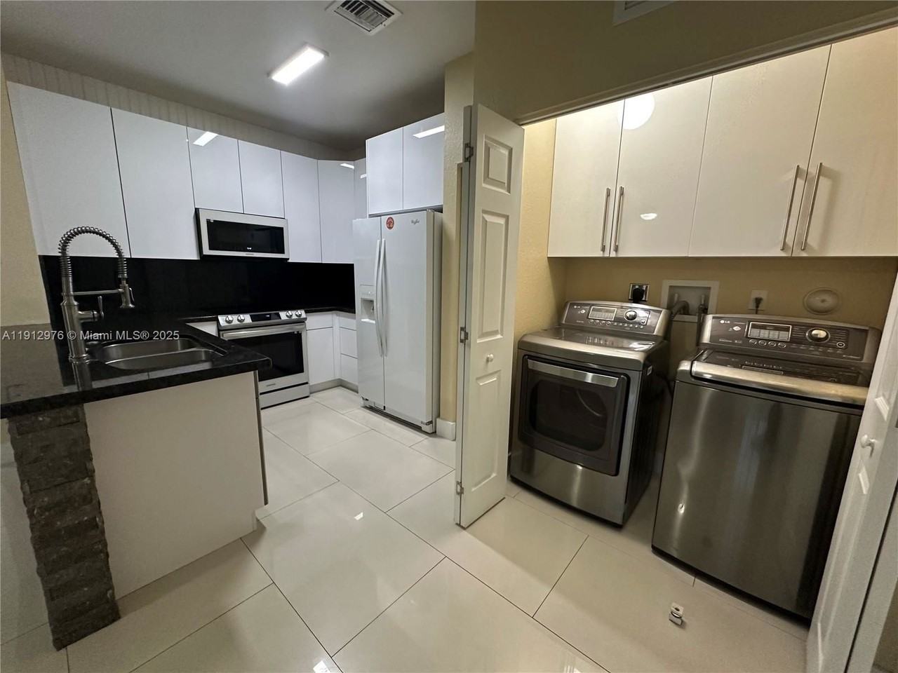 27326 Sw 142nd Ct - Photo 3 of 8