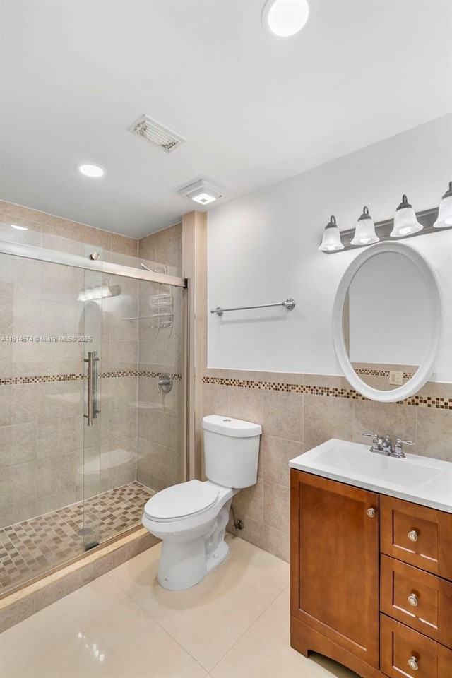 21054 Sw 126th Ct - Photo 3 of 8