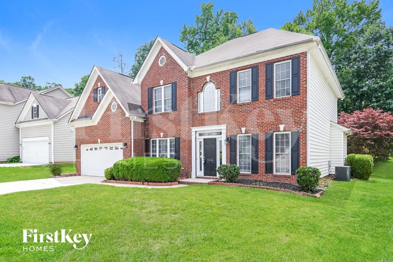 2424 Coneflower Dr - Photo 2 of 16