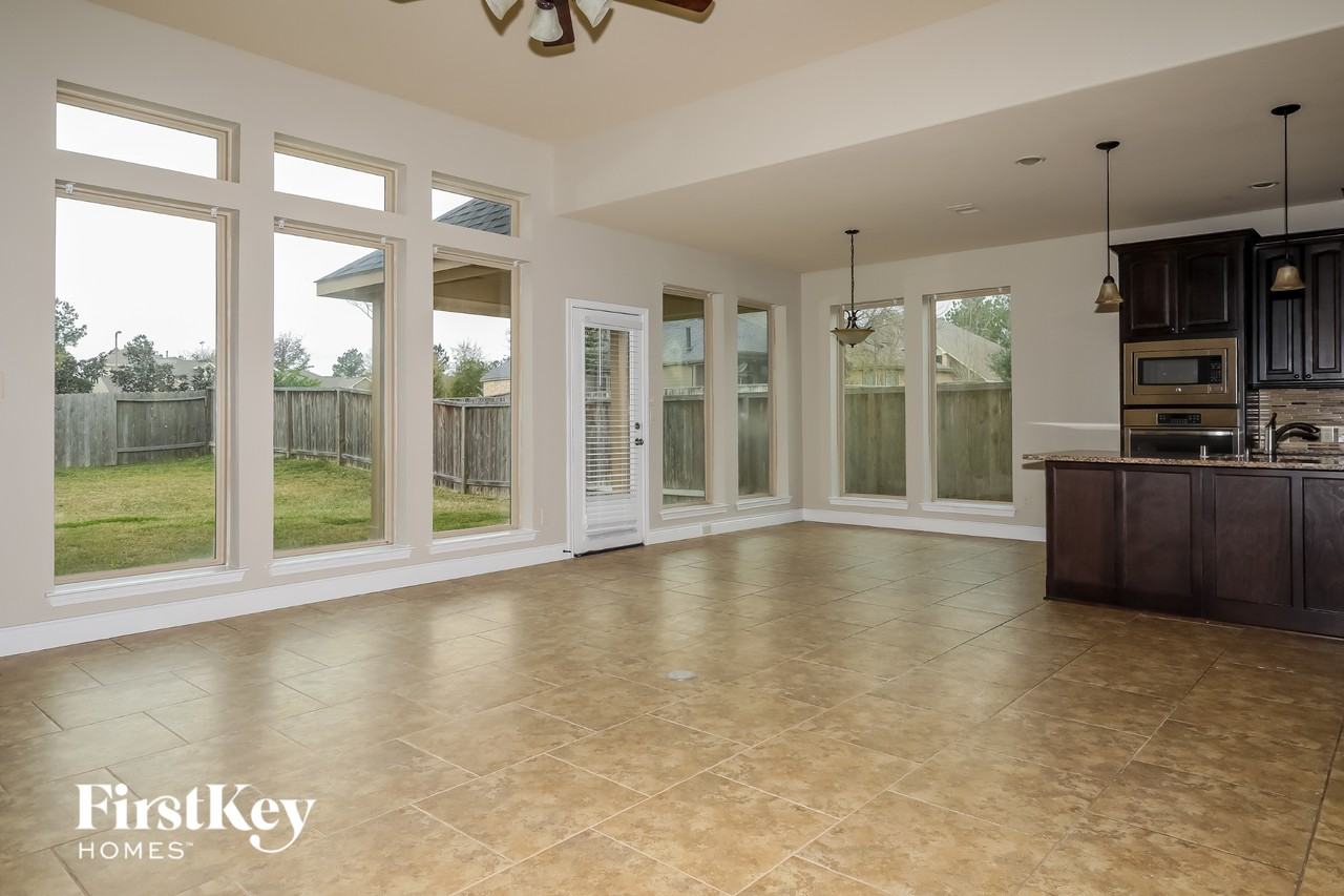 102 Logan Pass Ct - Photo 3 of 15