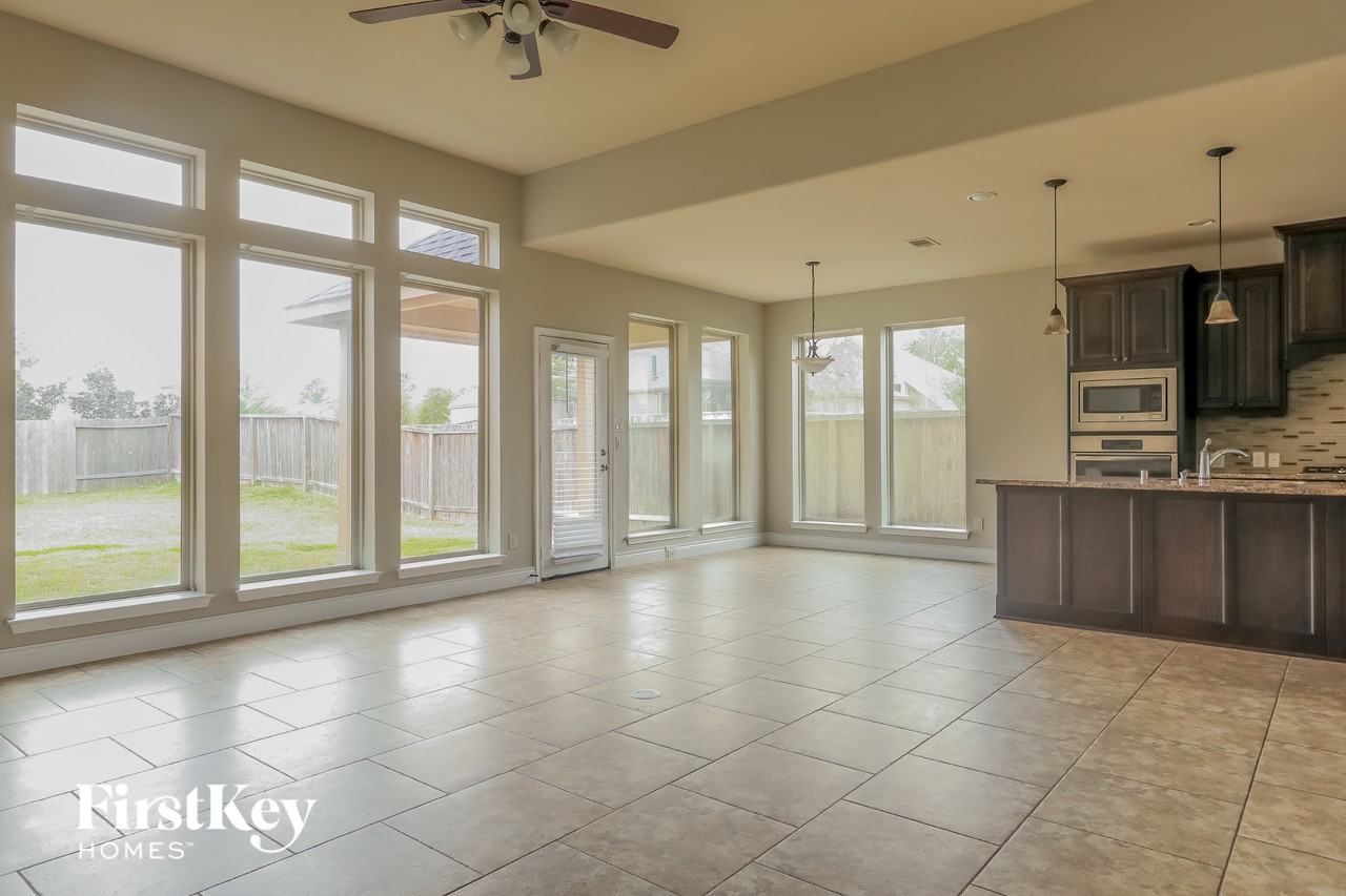 102 Logan Pass Ct - Photo 4 of 15