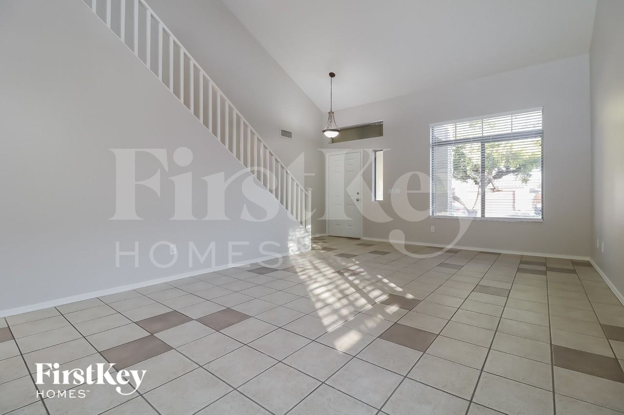 15953 W Monroe St - Photo 3 of 15