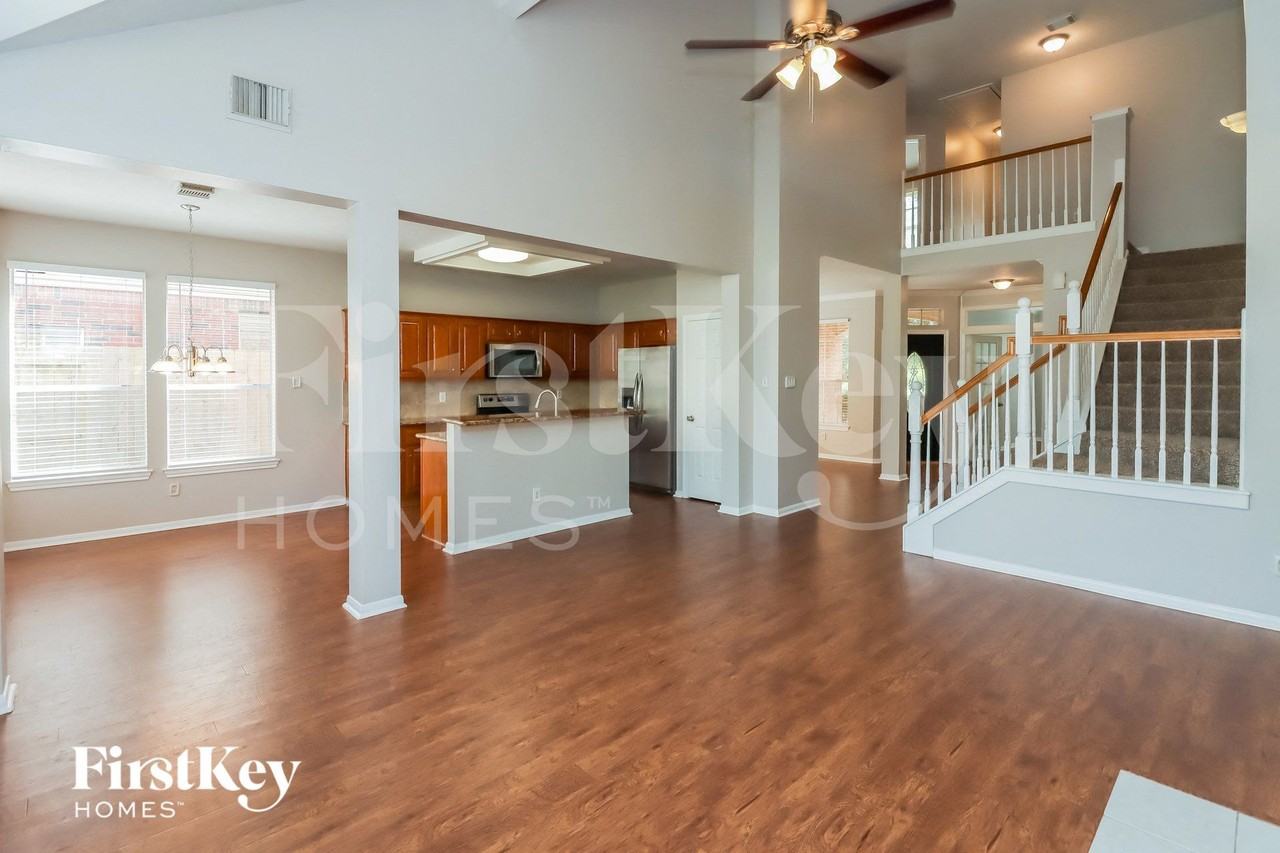 14115 Ivy Bluff Ct - Photo 4 of 15