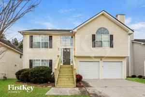 featured image of 2631 S Hills