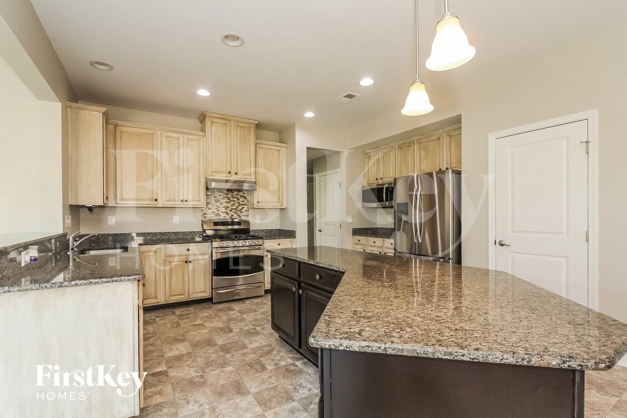 2116 Galloway Ln Sw - Photo 5 of 14