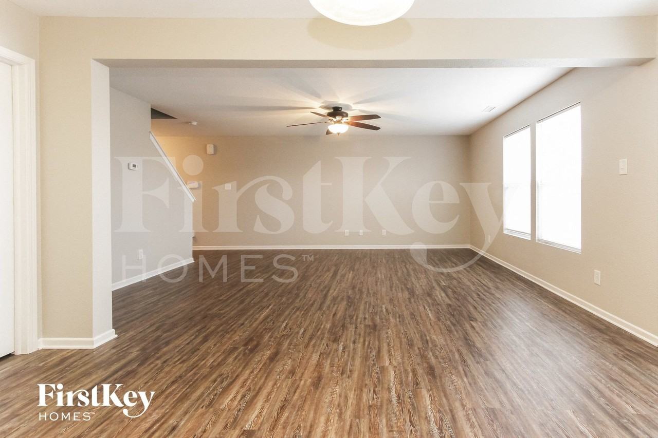 8715 Hosta Way - Photo 2 of 15