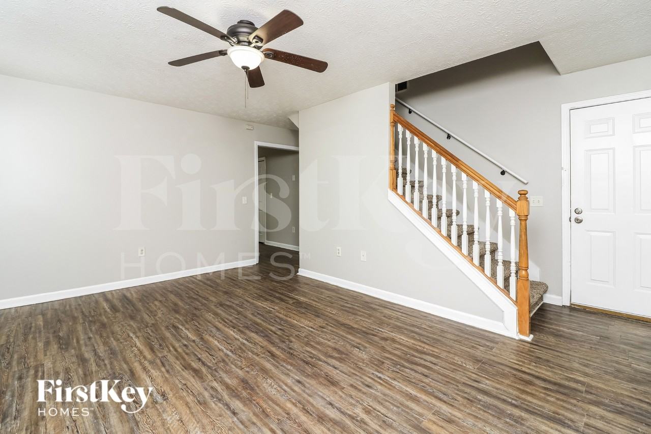 7141 Crystal Creek Pl - Photo 4 of 19