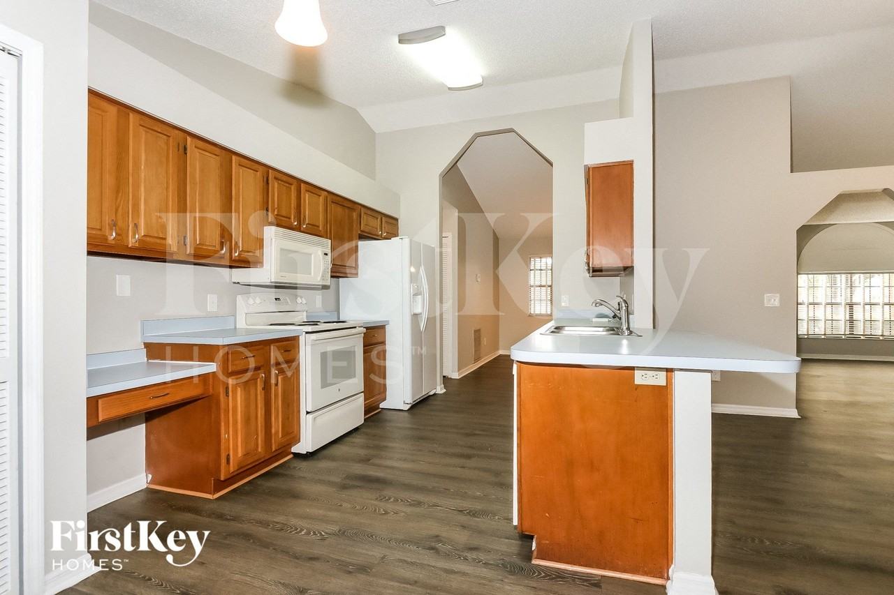 1365 Se Floresta Dr - Photo 7 of 15