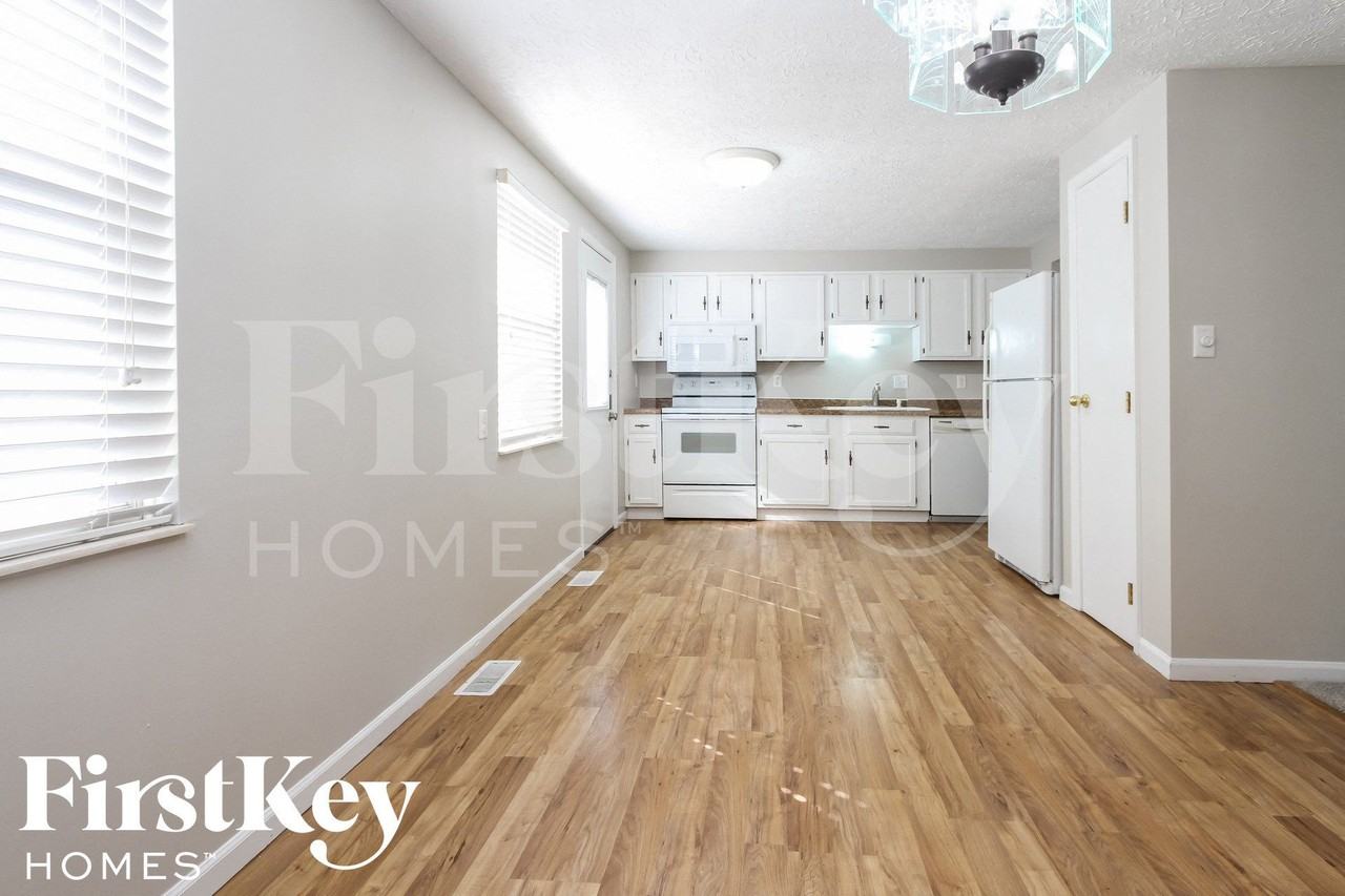 1273 W Stillwater Ln - Photo 4 of 15