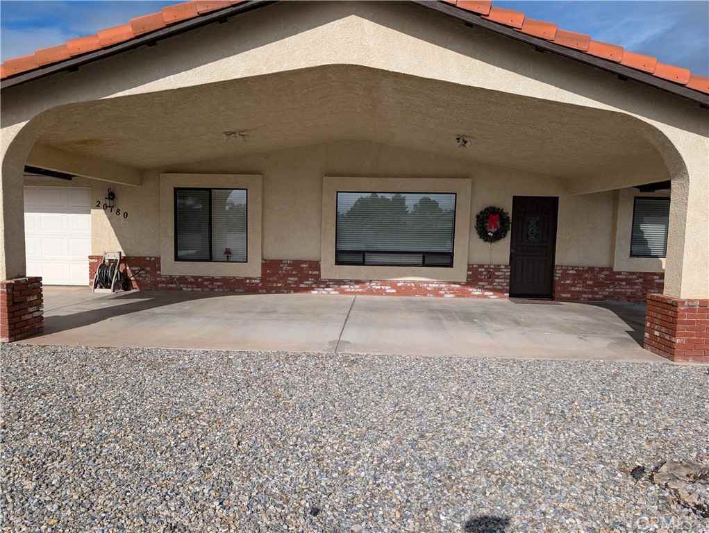 20180 Ottawa Rd - Photo 2 of 47