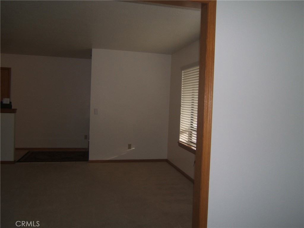 20180 Ottawa Rd - Photo 6 of 47