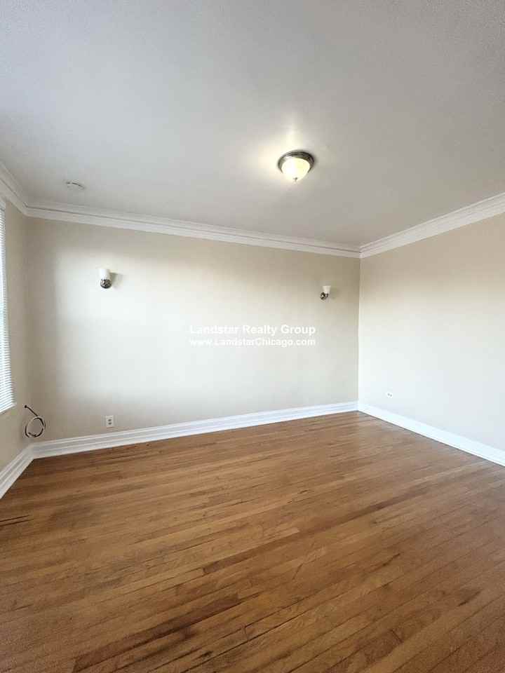 1670 W Pratt Blvd #2A - Photo 4 of 17