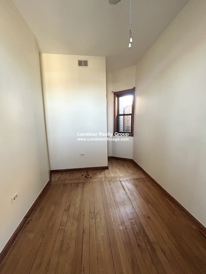 2827 N Milwaukee Ave #3 - Photo 3 of 17