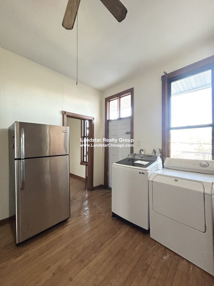 2827 N Milwaukee Ave #3 - Photo 5 of 17