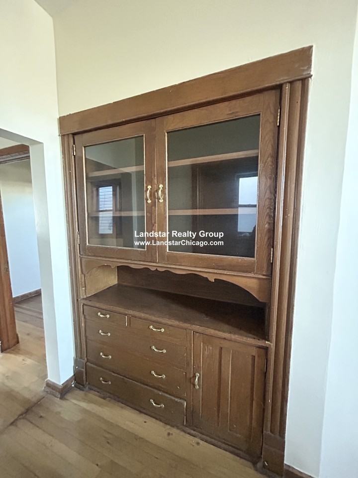 2827 N Milwaukee Ave #3 - Photo 6 of 17