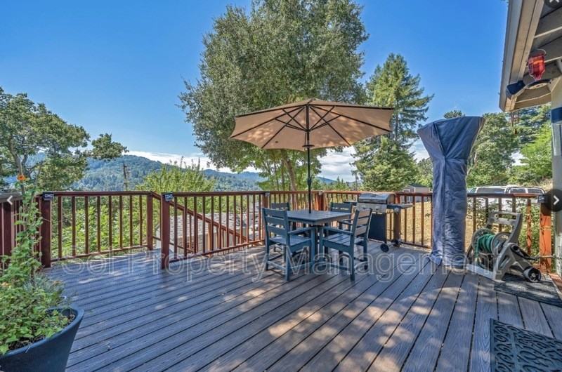 20800 Locust Dr - Photo 2 of 22