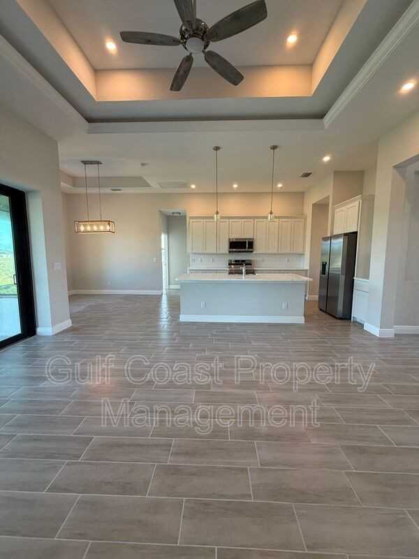 1229 Ne 19th Ave - Photo 2 of 37