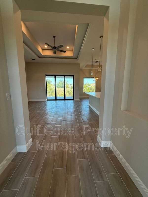 1229 Ne 19th Ave - Photo 3 of 37