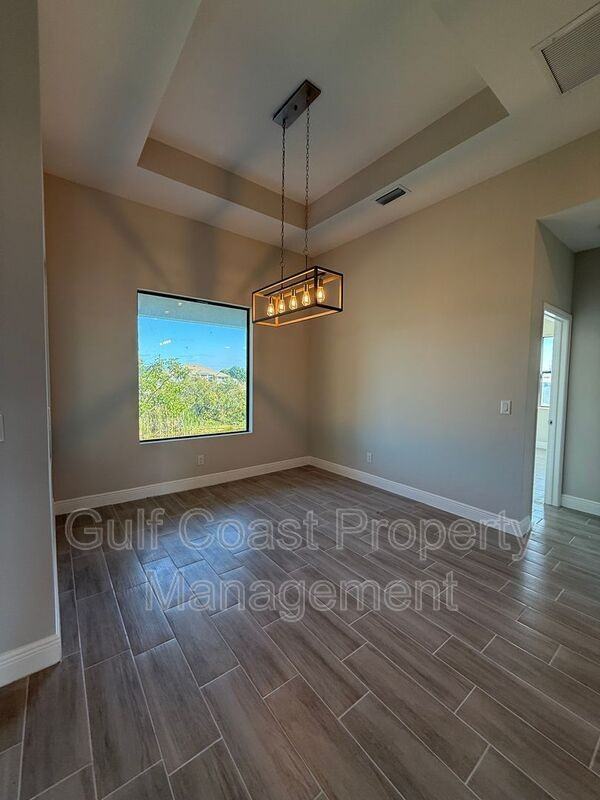 1229 Ne 19th Ave - Photo 4 of 37