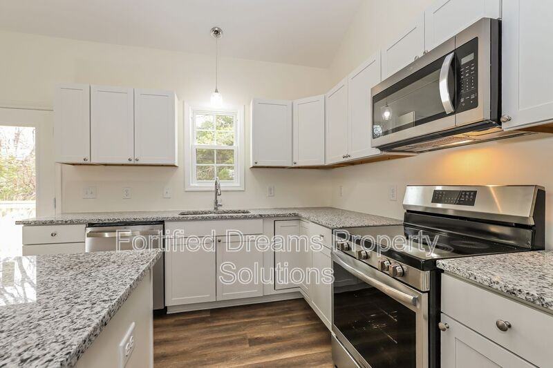 400 N Smith St - Photo 2 of 11